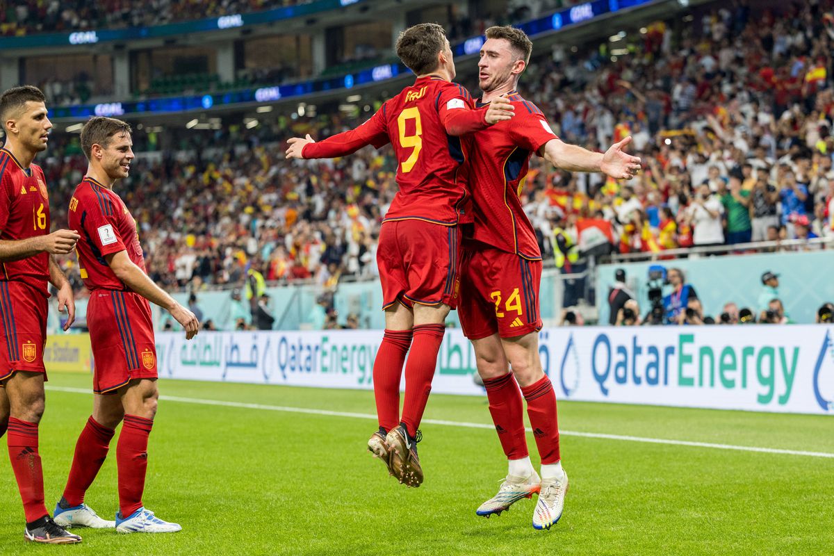 Ce s-a întâmplat la penalty-ul Spaniei » Reporterii GSP prezenți pe stadion au remarcat o fază neașteptată cu Busquets, Ferran Toress și Luis Enrique