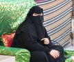 Mondialul a schimbat regulile în Qatar » Fotbalul pune Hijab, Burka și Niqab lângă fustă-mini și buricul gol. Fotografia grăitoare surprinsă în Piața Veche