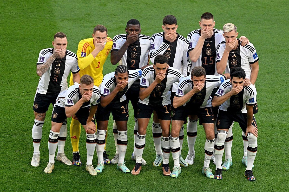 Protest in corpore al fotbaliștilor Germaniei » Una dintre cele mai de impact imagini ale acestui Mondial