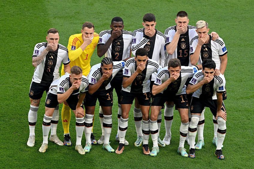 Naționala Germaniei a protestat împotriva FIFA înaintea meciului cu Japonia din prima etapă a grupei E de la Campionatul Mondial.