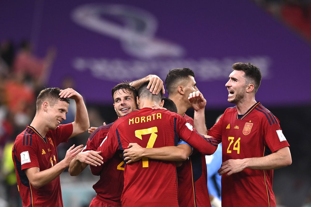 Ce s-a întâmplat la penalty-ul Spaniei » Reporterii GSP prezenți pe stadion au remarcat o fază neașteptată cu Busquets, Ferran Toress și Luis Enrique