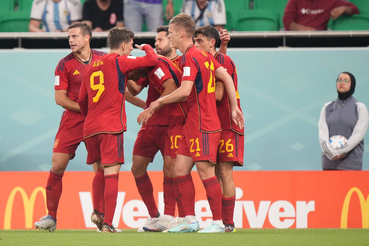 Ce s-a întâmplat la penalty-ul Spaniei » Reporterii GSP prezenți pe stadion au remarcat o fază neașteptată cu Busquets, Ferran Toress și Luis Enrique