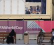 Mondialul a schimbat regulile în Qatar » Fotbalul pune Hijab, Burka și Niqab lângă fustă-mini și buricul gol. Fotografia grăitoare surprinsă în Piața Veche