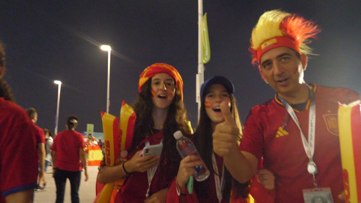 Ce s-a întâmplat la penalty-ul Spaniei » Reporterii GSP prezenți pe stadion au remarcat o fază neașteptată cu Busquets, Ferran Toress și Luis Enrique