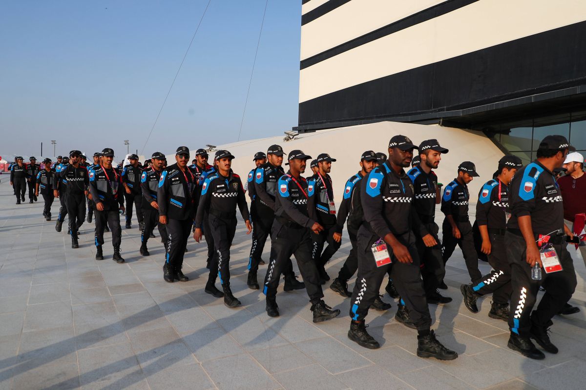 Au sudat canalele, au sigilat ușile! Așa menține Qatarul securitatea pe stadioanele Mondialului » Doar FIFA a produs haos