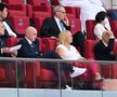 Nancy Faeser, Ministrul de Interne al Germaniei, cu banderola „One Love” lângă Infantino, foto: Guliver/Gettyimages