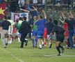 Imagini senzaționale de la primul FCSB - Dinamo din istorie » Burcă a comis-o, Pițurcă în extaz, MM pe garduri + Lupescu s-a însurat în timpul meciului