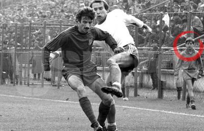 Povestea din spatele unei fotografii ANTOLOGICE, publicate în premieră de GSP » Amintirile copilului de mingi, care a ajuns o legendă