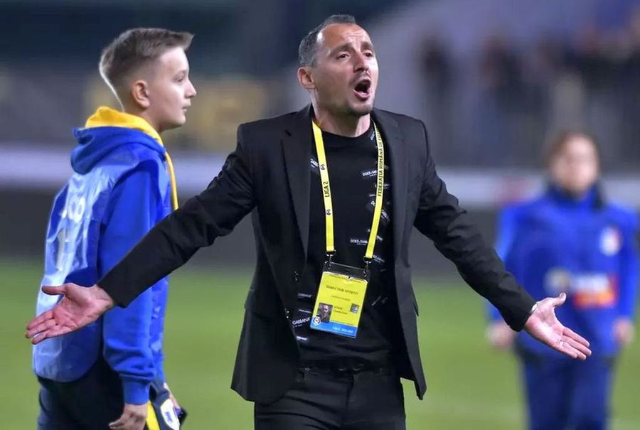 Claudiu Tudor susține că are înțelegeri multiple cu jucătorii pentru diminuări salariale Alt sezon, altă distracție! Petrolul umblă la contractele jucătorilor: „Am redus!” + Cum arată clauzele de bonus pentru campionatul viitor