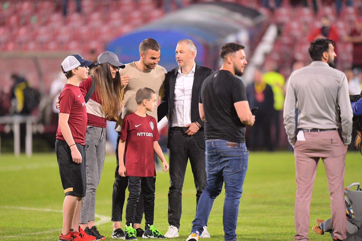 Cine e femeia din spatele lui Edi Iordănescu » Și-au început relația după despărțirea de Delia și s-au căsătorit în secret