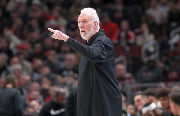 Moment rar în sport » Gregg Popovich a luat microfonul în plin meci și i-a certat pe fanii propriei echipe: „Aveți puțină clasă!”