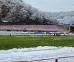 Ninsorile care au avut loc în ultimele zile la Reșița au acoperit aproape în întregime gazonul. Foto: Eduard Apostol (GSP)