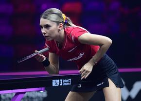 Bernadette Szocs joacă ACUM în semifinalele de la Turneul Campioanelor » Românca revine după ce a fost condusă cu 0-3 la seturi