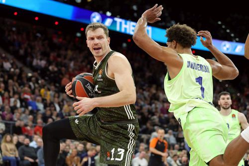 Andreas Obst, 11 coșuri de 3 puncte în victoria cu Barcelona/Foto: euroleaguebasketball.net