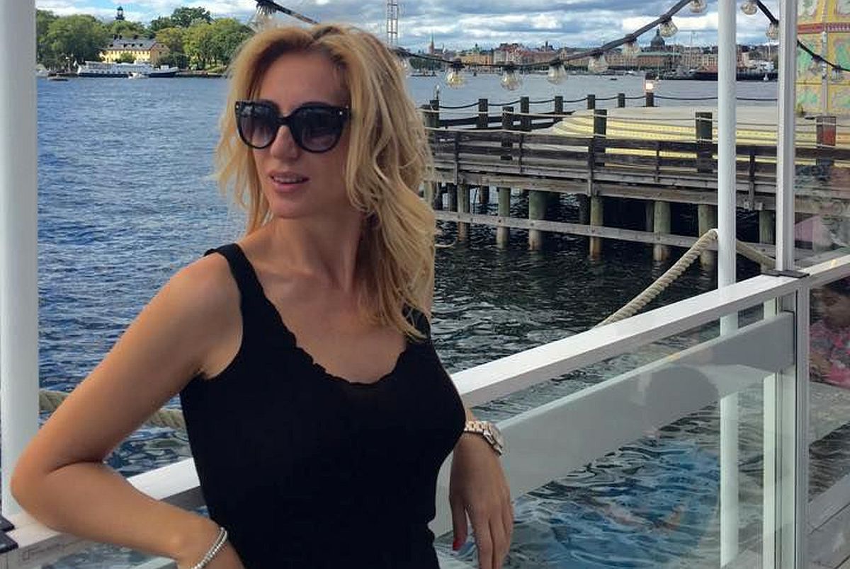 Cum arată la 50 de ani fosta soție a lui Gabi Balint » Mesaj emoționant primit de fostul manechin de ziua ei