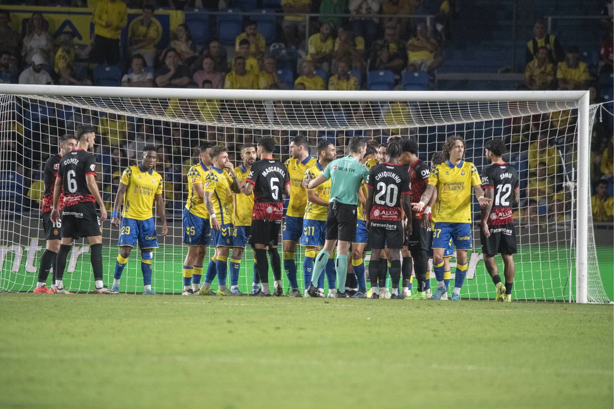 Kosovarul care „l-a rupt” pe Stanciu, implicat în cea mai bizară fază din La Liga » A fost eliminat pentru un gest grosolan, dar echipa lui a primit o „indirectă” din care a marcat golul decisiv