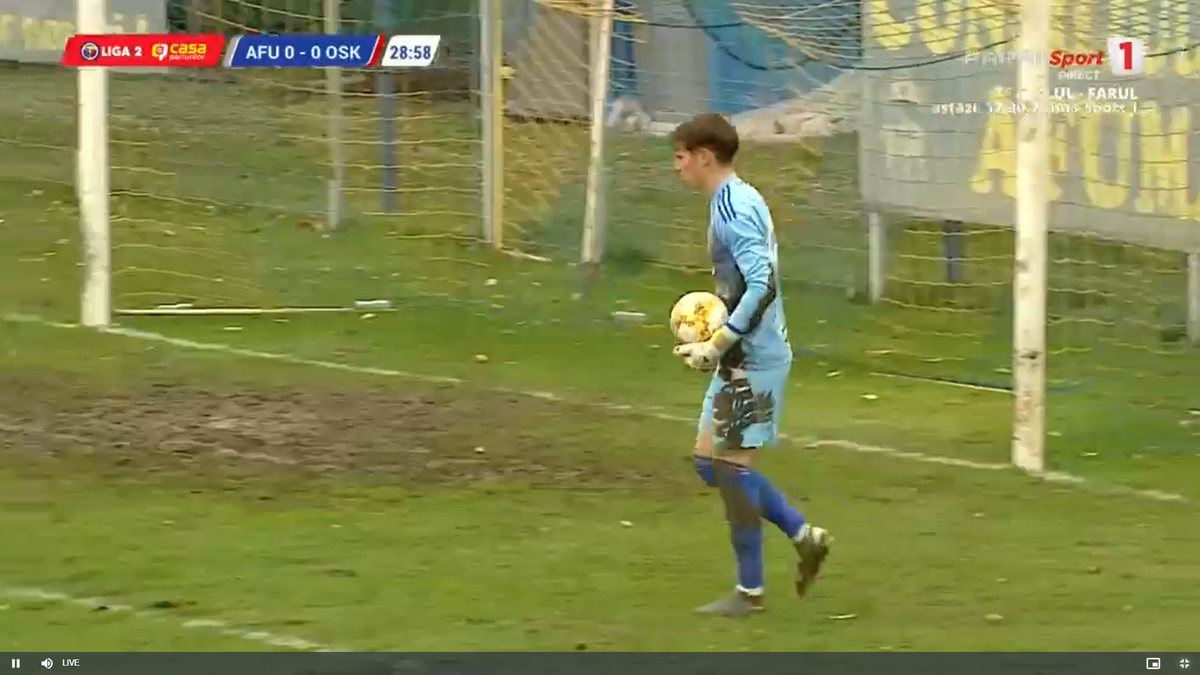 Gazonul de la CS Afumați - Sepsi / foto: capturi Prima Sport