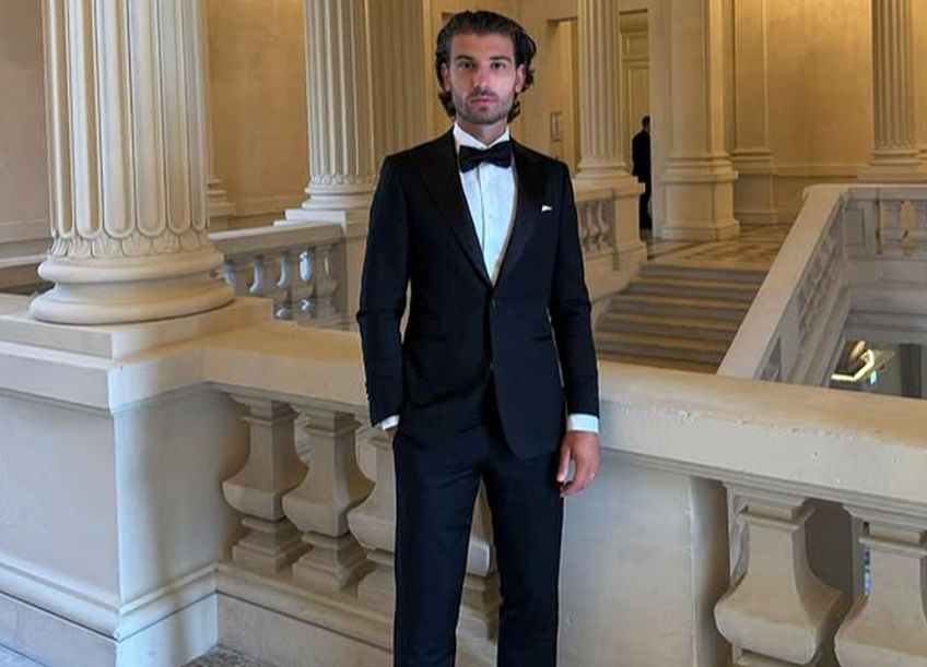 Robert Ion are pasiuni diverse în afara terenului / Sursă foto: Instagram@ robeerrtt10