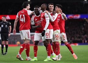 „Look” de campioană: Arsenal o zdrobește pe Tottenham! Echipa lui Drăgușin a rămas doar cu golul meciului