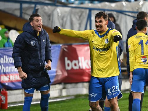 Bucuria lui Jovan Markovic după golul de 2-2 din Oțelul - Farul / Foto: sportpictures.eu