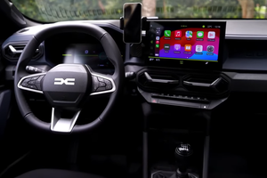 Noul model Dacia a fost zărit pe străzi! Imagini-spion cu mașina » Urmează să fie lansată în 2026: „Arată ciudățel”