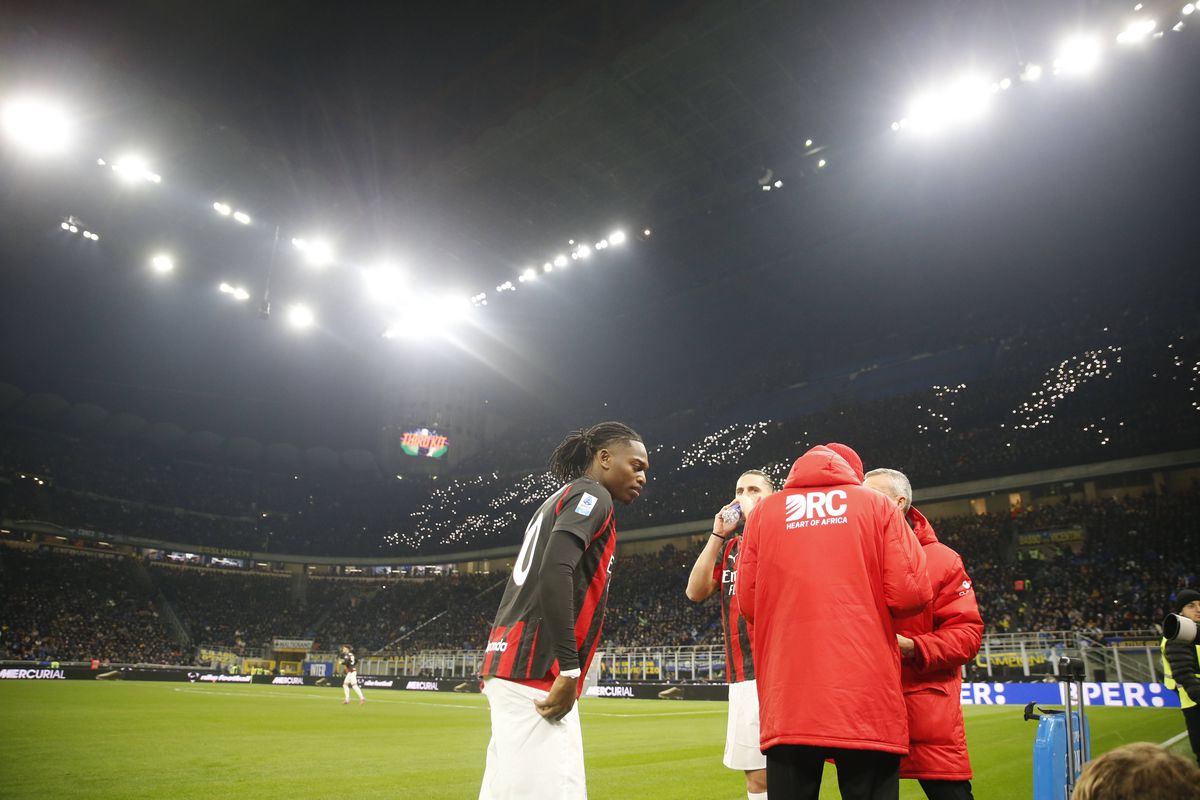 Scenografiile afișate înainte de Inter -Milan, primul derby pentru Cristi Chivu