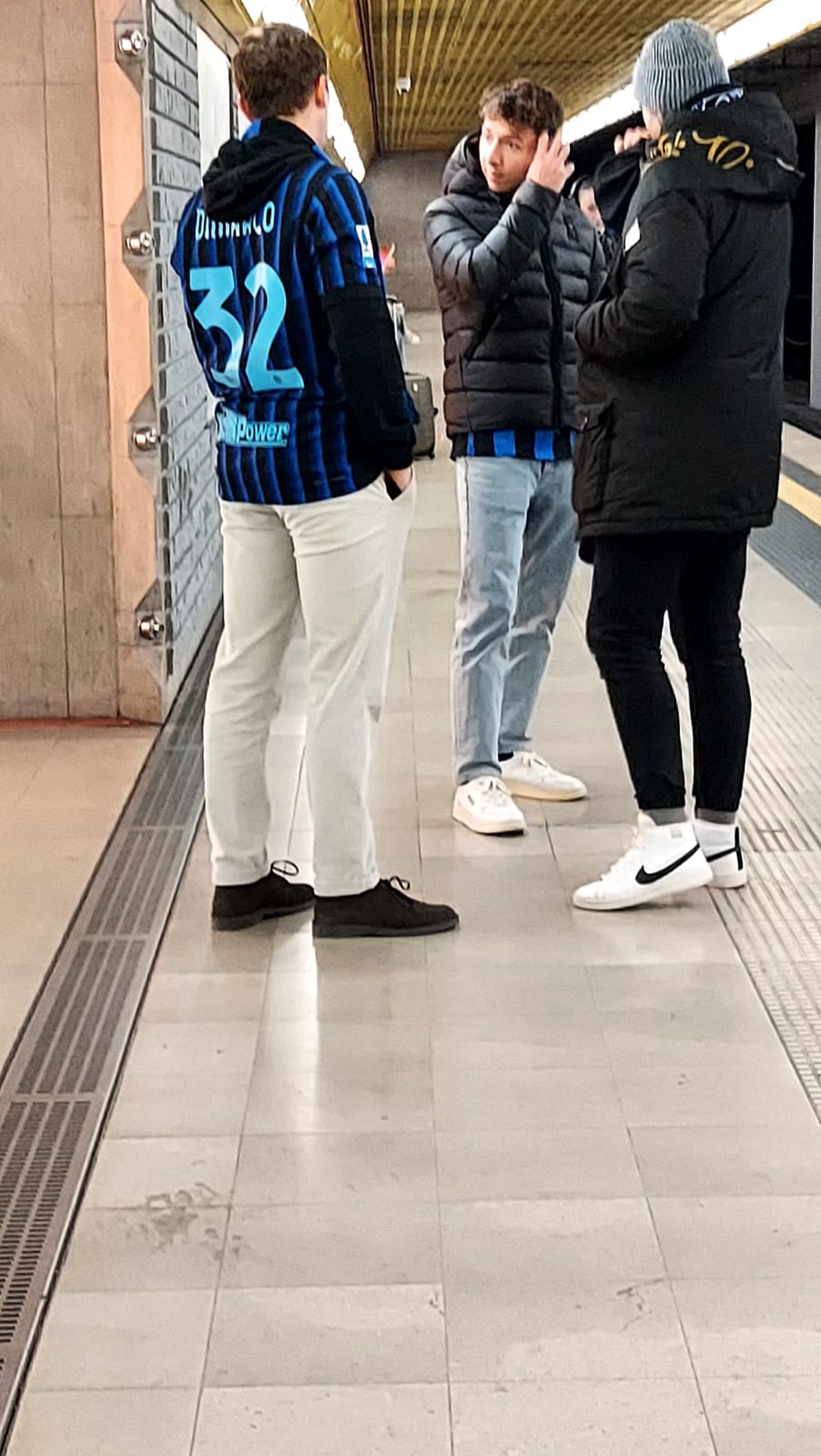 Ce a avut de zis acum Walter Zenga despre Chivu, cu câteva ore înaintea derby-ului Inter - Milan