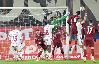 Lider spulberat în Gruia! Rapidistul Aioani i-a dat două mâini de ajutor lui Pancu și CFR Cluj vine lângă FCSB