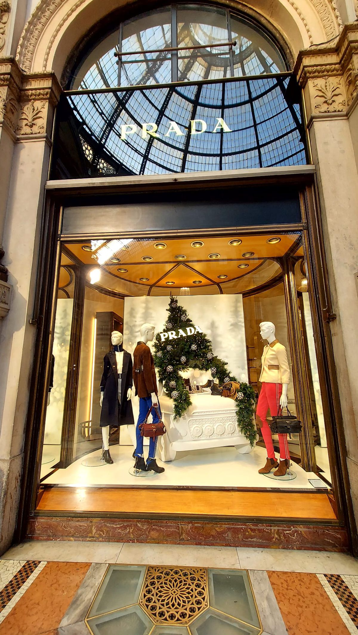 Ce a avut de zis acum Walter Zenga despre Chivu, cu câteva ore înaintea derby-ului Inter - Milan