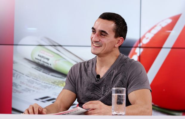 EXCLUSIV // VIDEO Marian Drăgulescu dezvăluie viicile pe care le are: „Fumez, beau cafea, dar și vin! Sarmalele sunt preferatele mele”