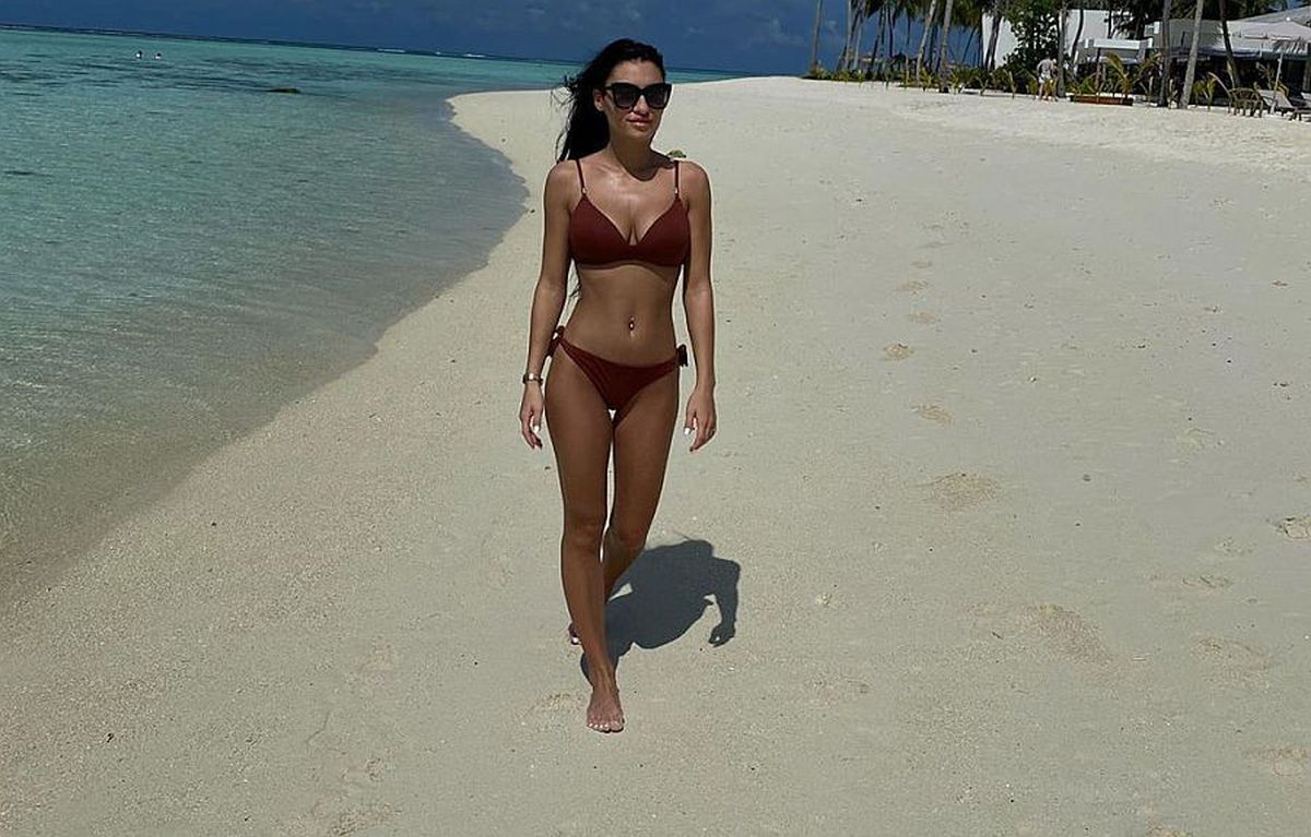 Carina Ghețe, iubită Adi Rus