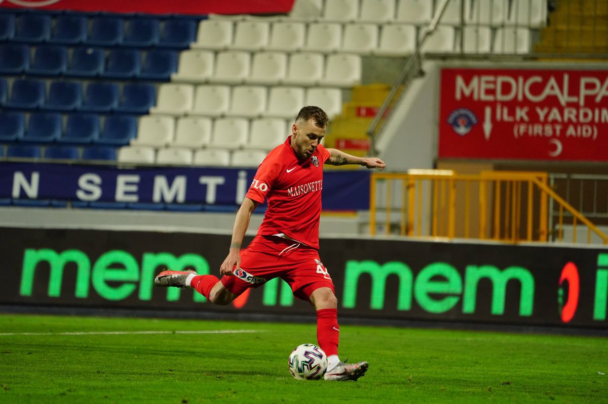 KASIMPAȘA – GAZIANTEP 0-4 » VIDEO Echipa lui Marius Șumudică e de neoprit! Alex Maxim a reușit o dublă în Turcia