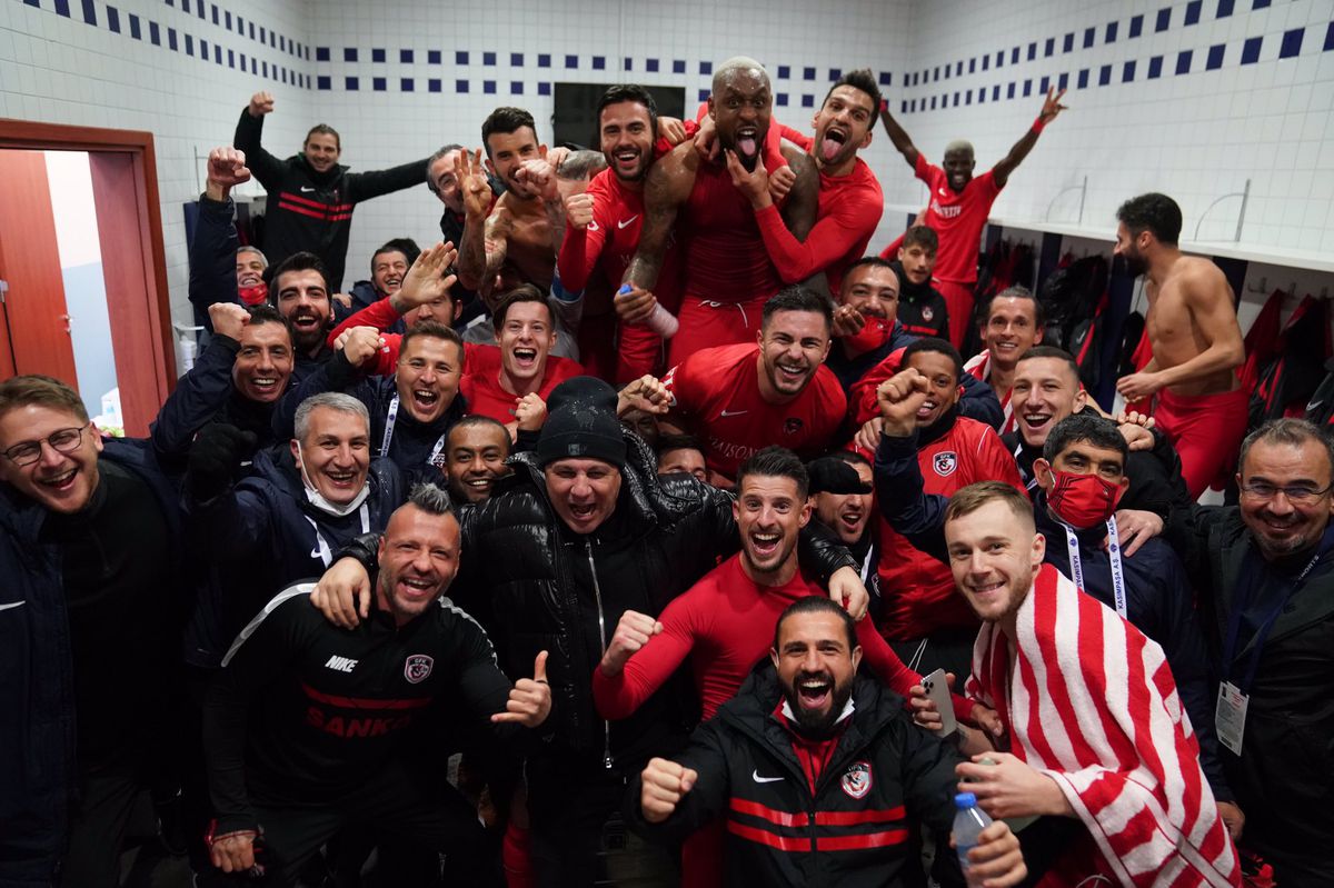 KASIMPAȘA – GAZIANTEP 0-4 » VIDEO Echipa lui Marius Șumudică e de neoprit! Alex Maxim a reușit o dublă în Turcia