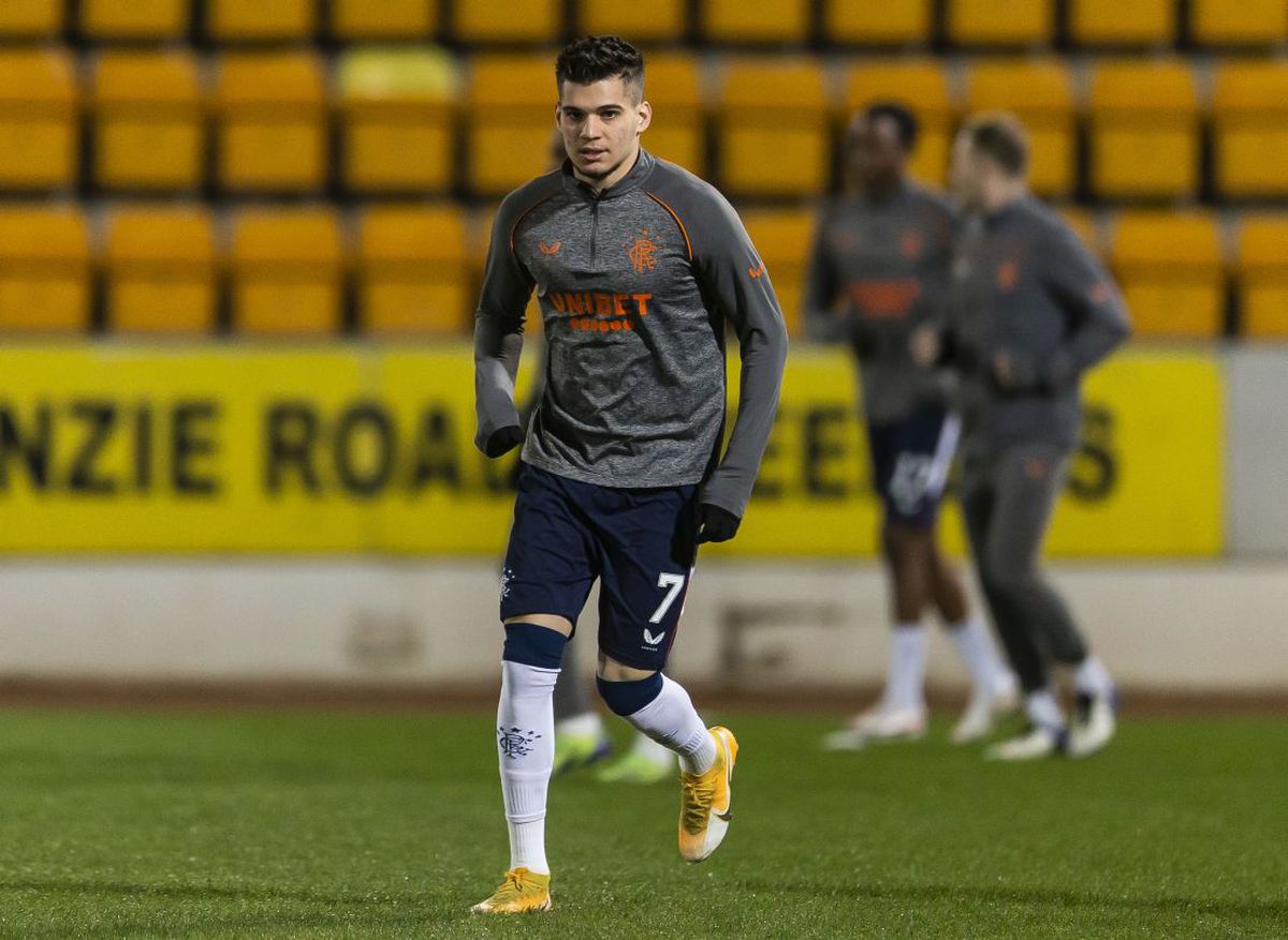 ST. JOHNSTONE - RANGERS 0-3. Ianis Hagi, decisiv! Fanii l-au lăudat: „Sportul ăsta e făcut pentru el”