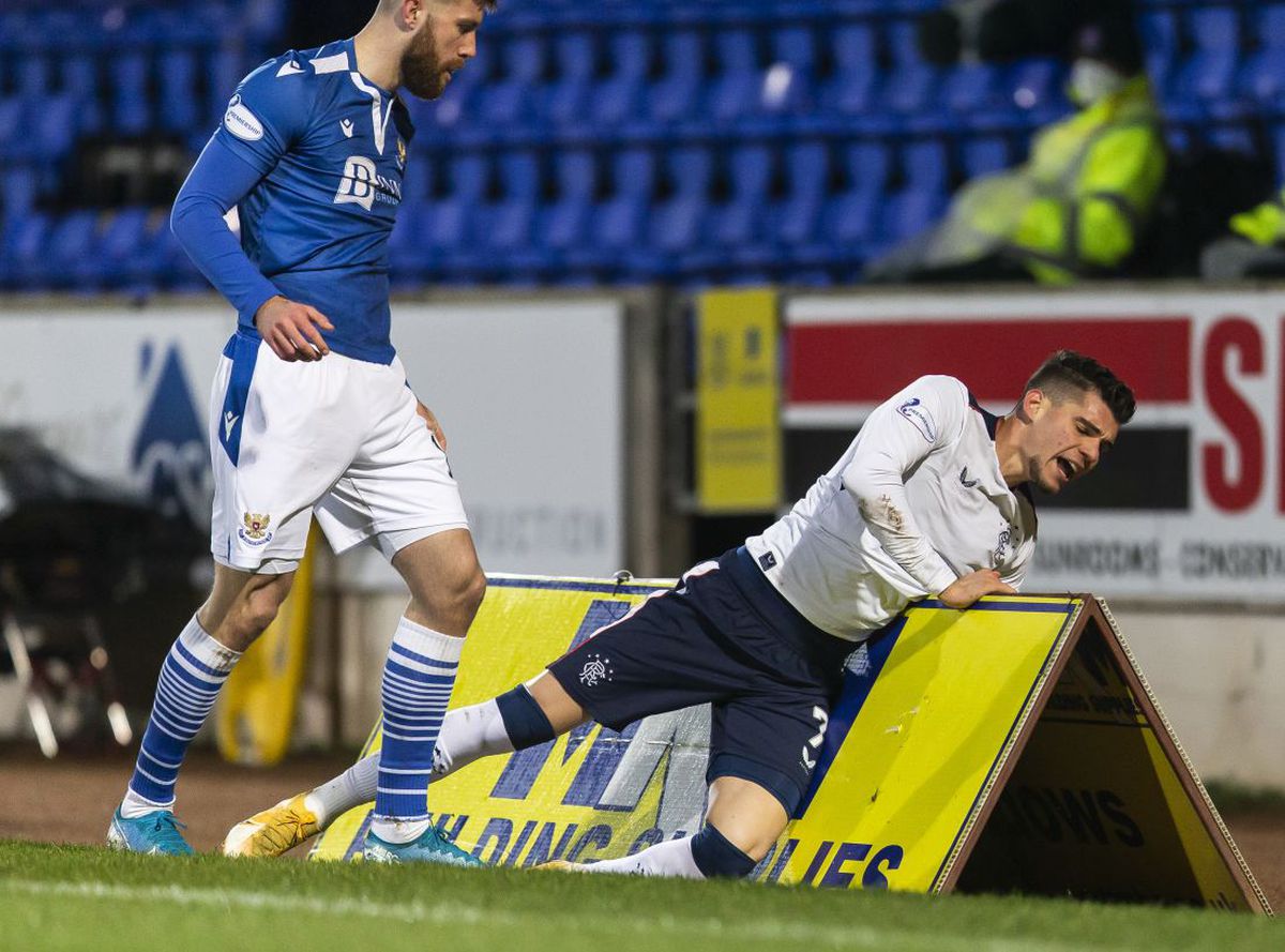 ST. JOHNSTONE - RANGERS 0-3. Ianis Hagi, decisiv! Fanii l-au lăudat: „Sportul ăsta e făcut pentru el”