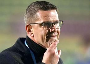 Flavius Stoican a început treaba la Dinamo » Discuție de 3 ore cu suporterii: „Îmi asum tot: cine nu-și dă interesul, va fi spectator!”