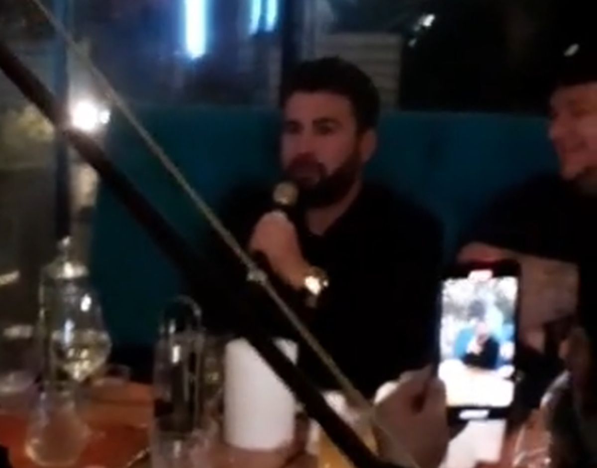 Manele, dedicații, țigări și băutură » Mutu a încheiat anul cu o petrecere de pomină: „Degeaba sunt eu milos cu șarpele veninos”