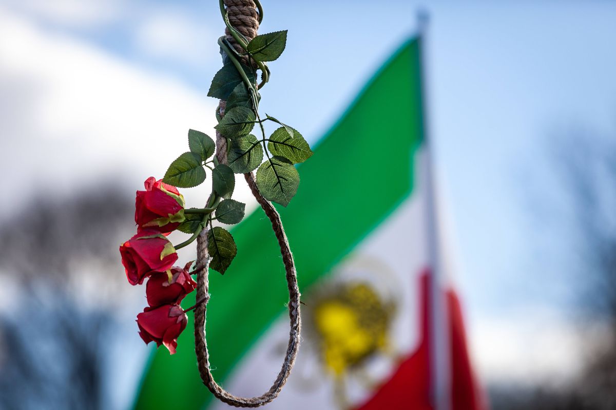 Au ridicat eșafodul! Tragedie în Iran: CNN anunță că execuția unui fotbalist e iminentă