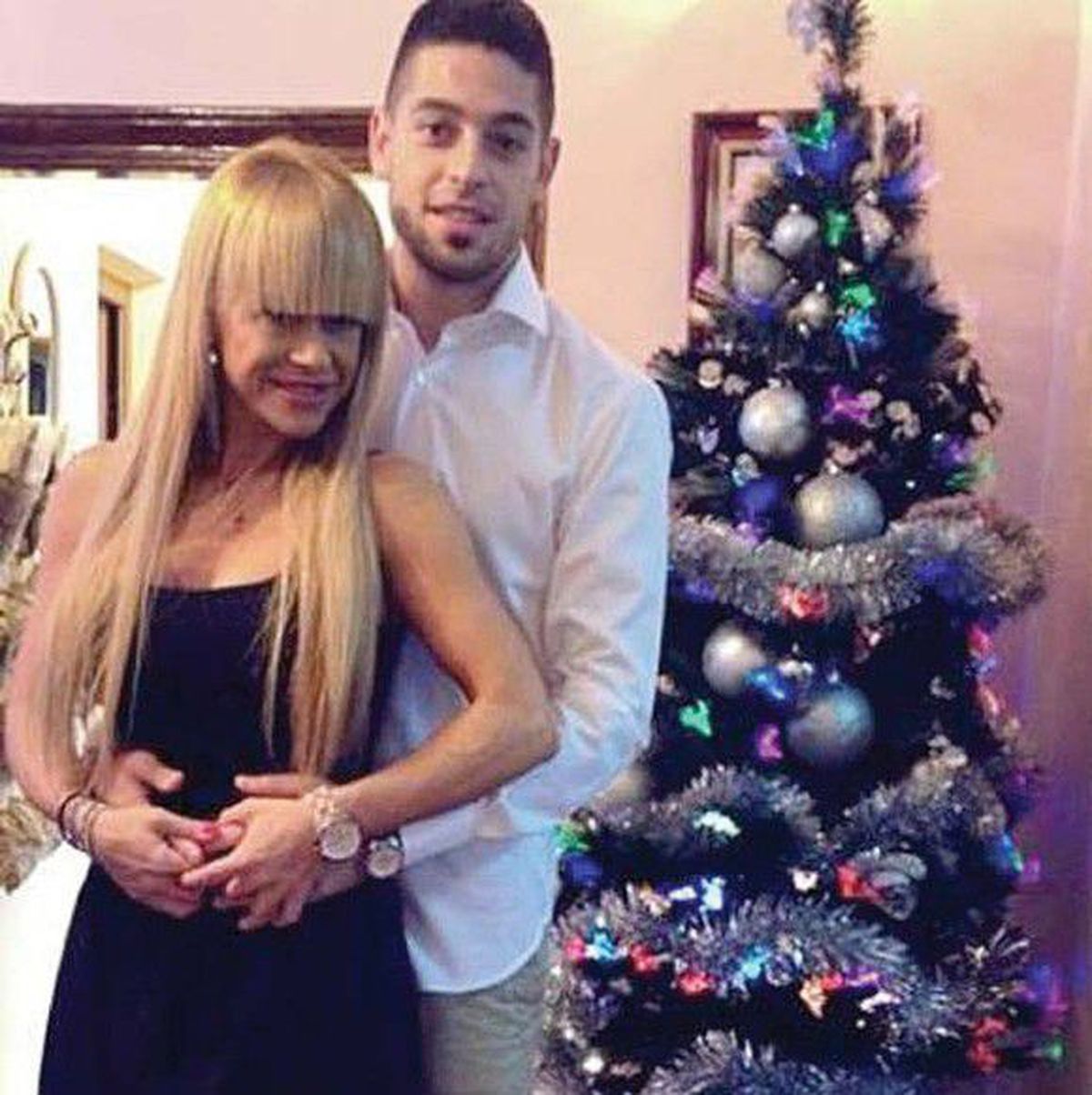 Cântăreața care s-a iubit cu Răduț, Nikolic și Cătălin Țîră și-a făcut cont pe o platformă pentru adulți: „Ca să fie clară treaba”