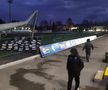 Clipe de groază: unul dintre stâlpii nocturnei s-a prăbușit chiar în timpul meciului!