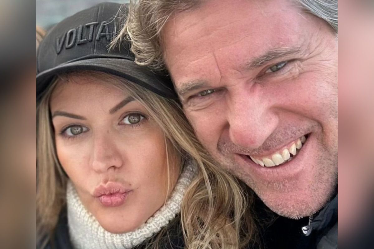 Femeia misterioasă alături de care își petrece Crăciunul Florin Răducioiu: „Love you”. Cum și-au decorat casa de Sărbători