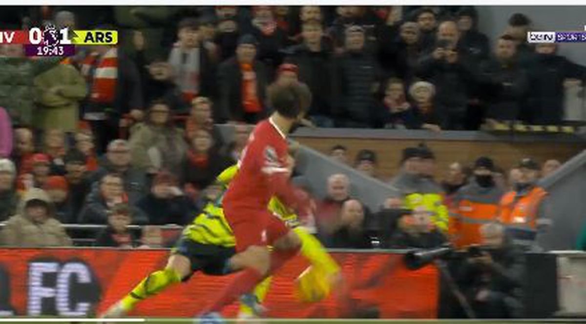 Greșeală de arbitraj în Liverpool - Arsenal: hențul lui Odegaard, trecut cu vederea