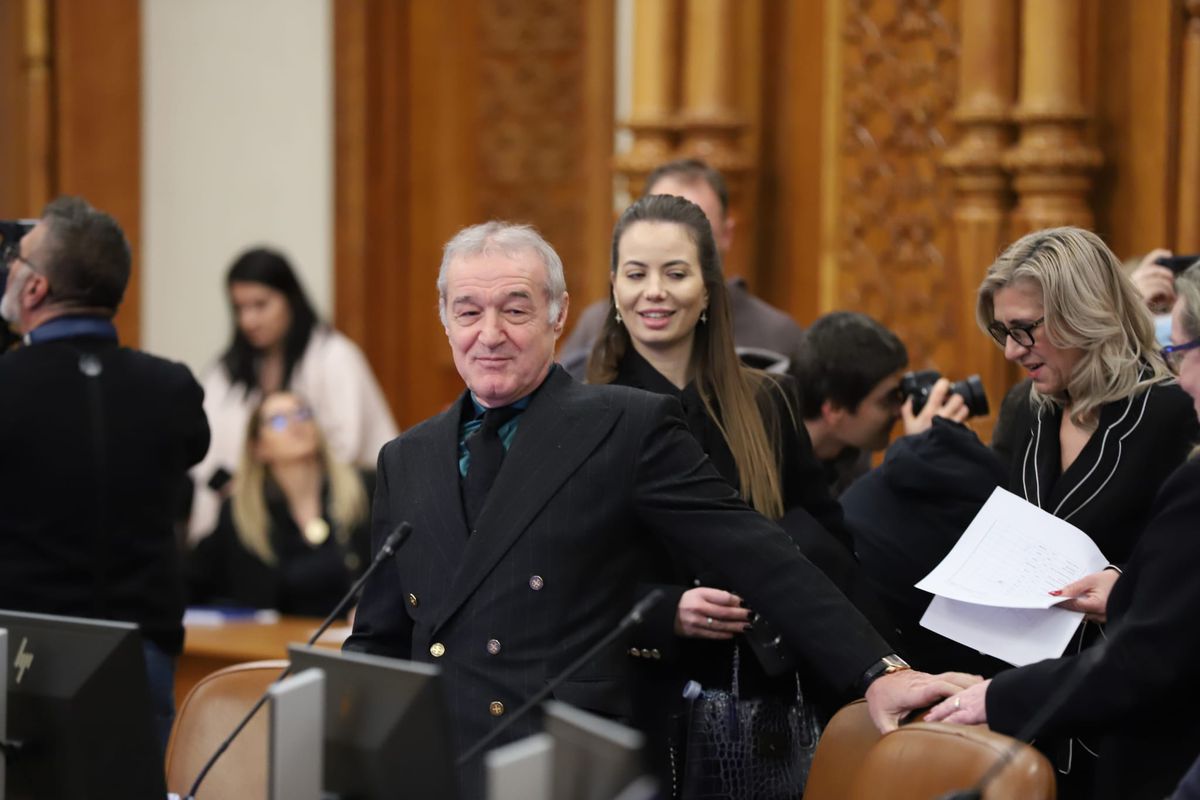 Gigi Becali în parlament