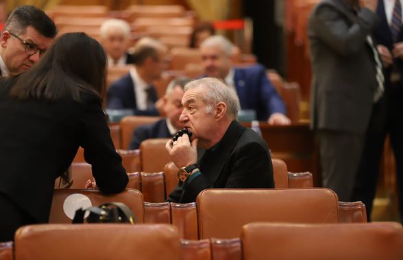 Gigi Becali nu poate sta liniștit în Parlament » Cum a fost surprins lângă noul ministru al Justiției + declarații jignitoare la adresa lui Crin Antonescu