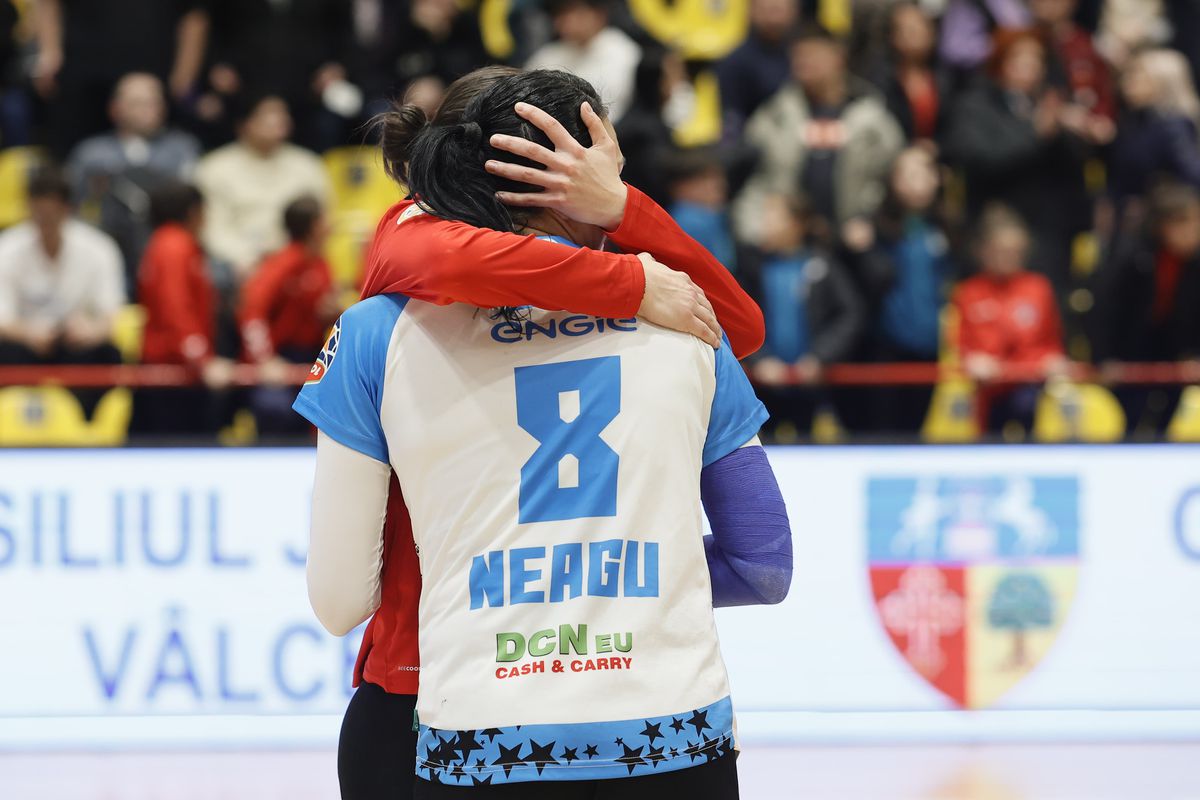 Tricouri personalizate cu Cristina Neagu