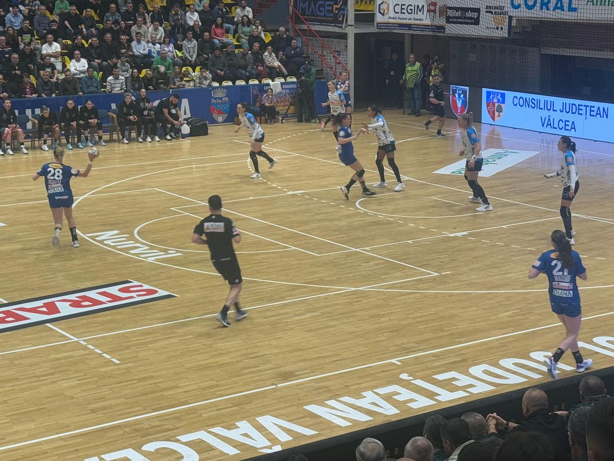 CSM București, victorie în derby-ul cu Vâlcea, după o revenire de poveste » Cristina Neagu, 6 goluri la ultimul meci oficial în sala Traian