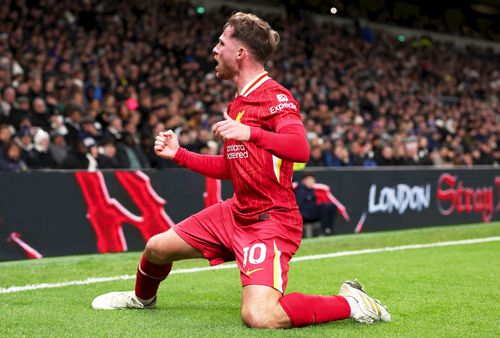 Alexis Mac Allister, de la Liverpool, celebrând un gol, foto: Guliver/gettyimages