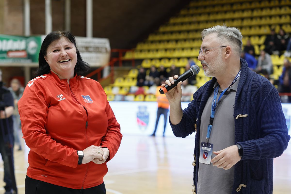 Tricouri personalizate cu Cristina Neagu