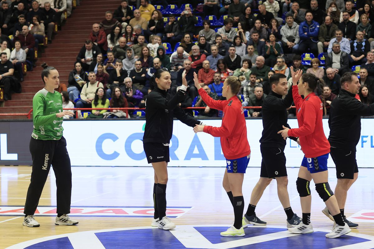 CSM București, victorie în derby-ul cu Vâlcea, după o revenire de poveste » Cristina Neagu, 6 goluri la ultimul meci oficial în sala Traian