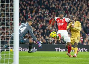„Vulturii” egalează dramatic la primul șut pe poartă după 90 de minute în în Arsenal - Crystal Palace » Aflăm semifinalele Cupei Ligii Angliei